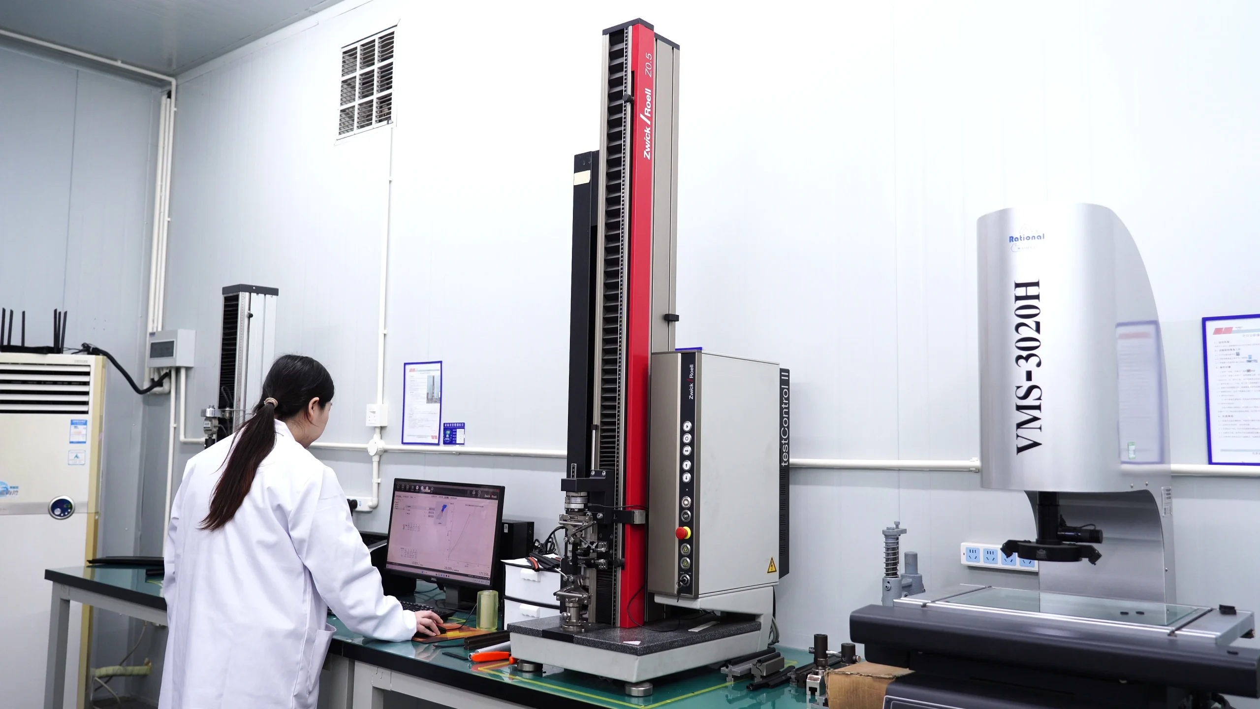 Chemical Resistant FKM O-rings for Aggressive Media | High-Precision Sealing | UPT